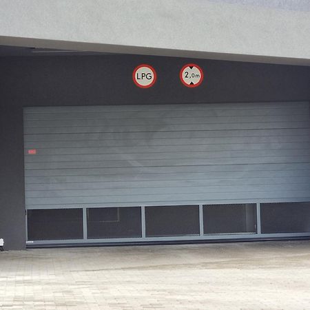 Q Apart Enter- Klimatyzowany 2 Pokojowy Apartament Przy Manufakturze Z Garazem Gratis, Fv Łódź Extérieur photo