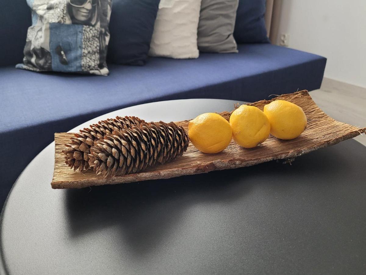 Q Apart Enter- Klimatyzowany 2 Pokojowy Apartament Przy Manufakturze Z Garazem Gratis, Fv Łódź Extérieur photo