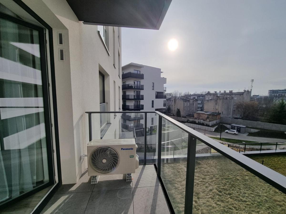 Q Apart Enter- Klimatyzowany 2 Pokojowy Apartament Przy Manufakturze Z Garazem Gratis, Fv Łódź Extérieur photo