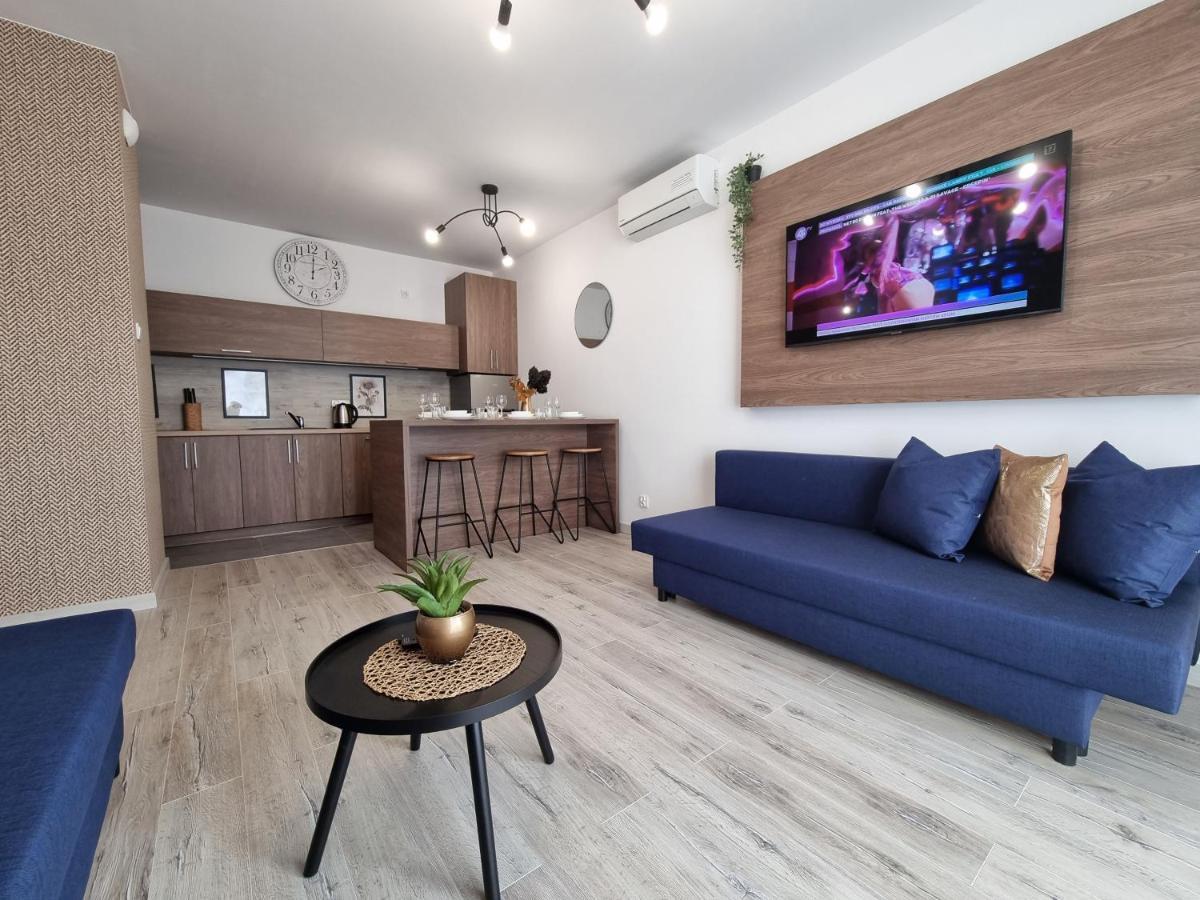 Q Apart Enter- Klimatyzowany 2 Pokojowy Apartament Przy Manufakturze Z Garazem Gratis, Fv Łódź Extérieur photo